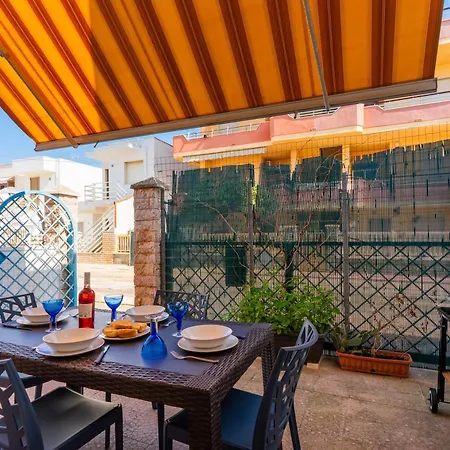 Paladini A 10 Mt Dal Mare Villa